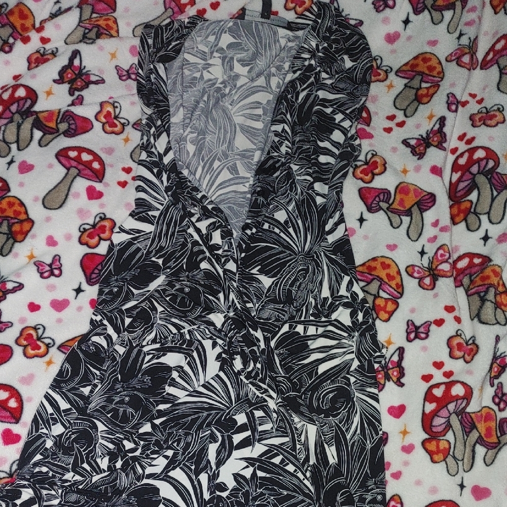 White House Black Market Black and White Tropical Backless Dress